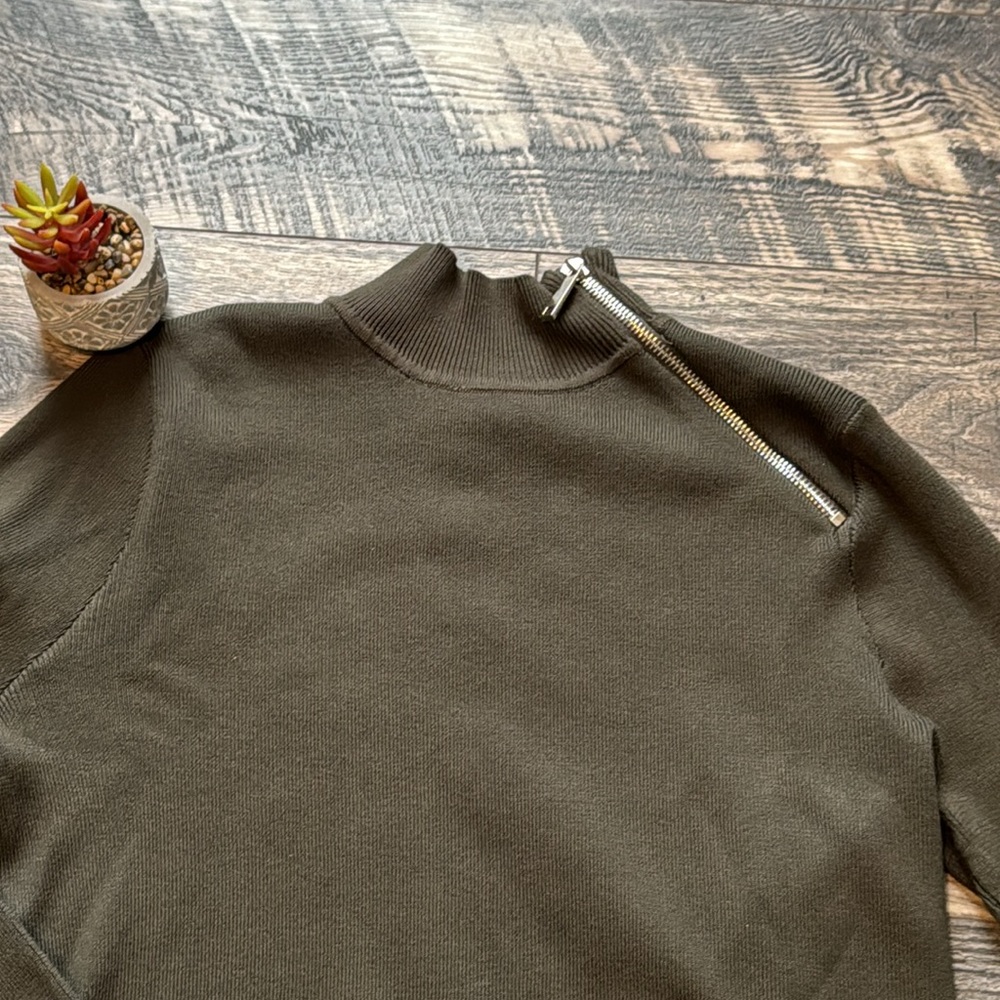 NWOT Cable & Gauge Mock Neck Tunic Sweater - Picture 3 of 9